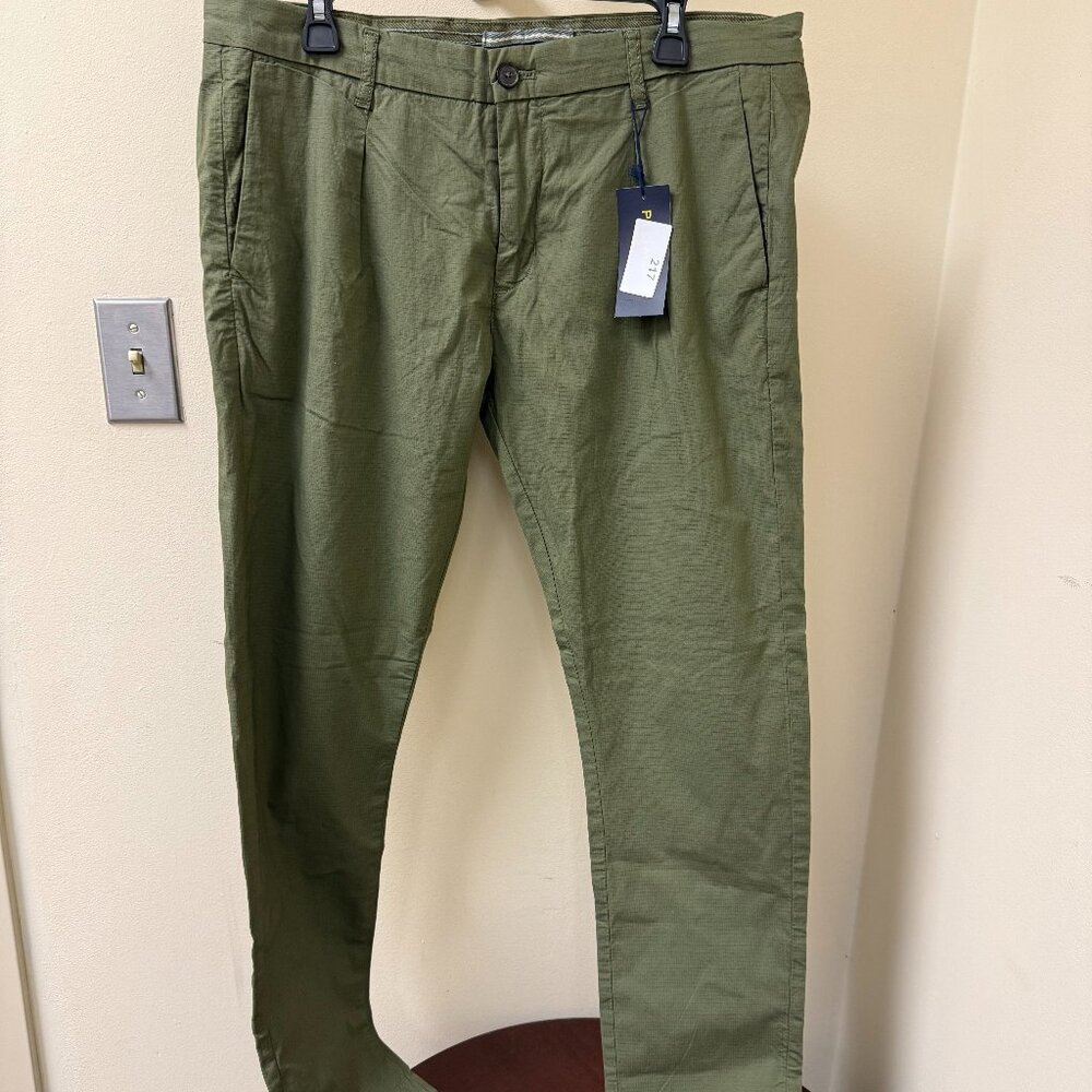 Piombo Men’s Green Khaki Slim-Fit Pants | NWT | IT 54 (US 38)